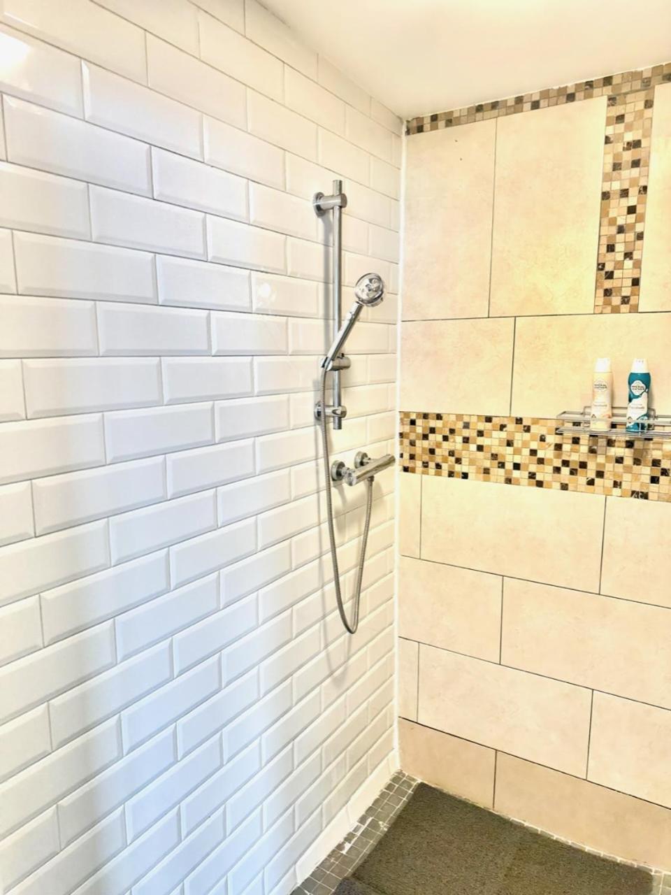 Kildare Luxury Suites 外观 照片
